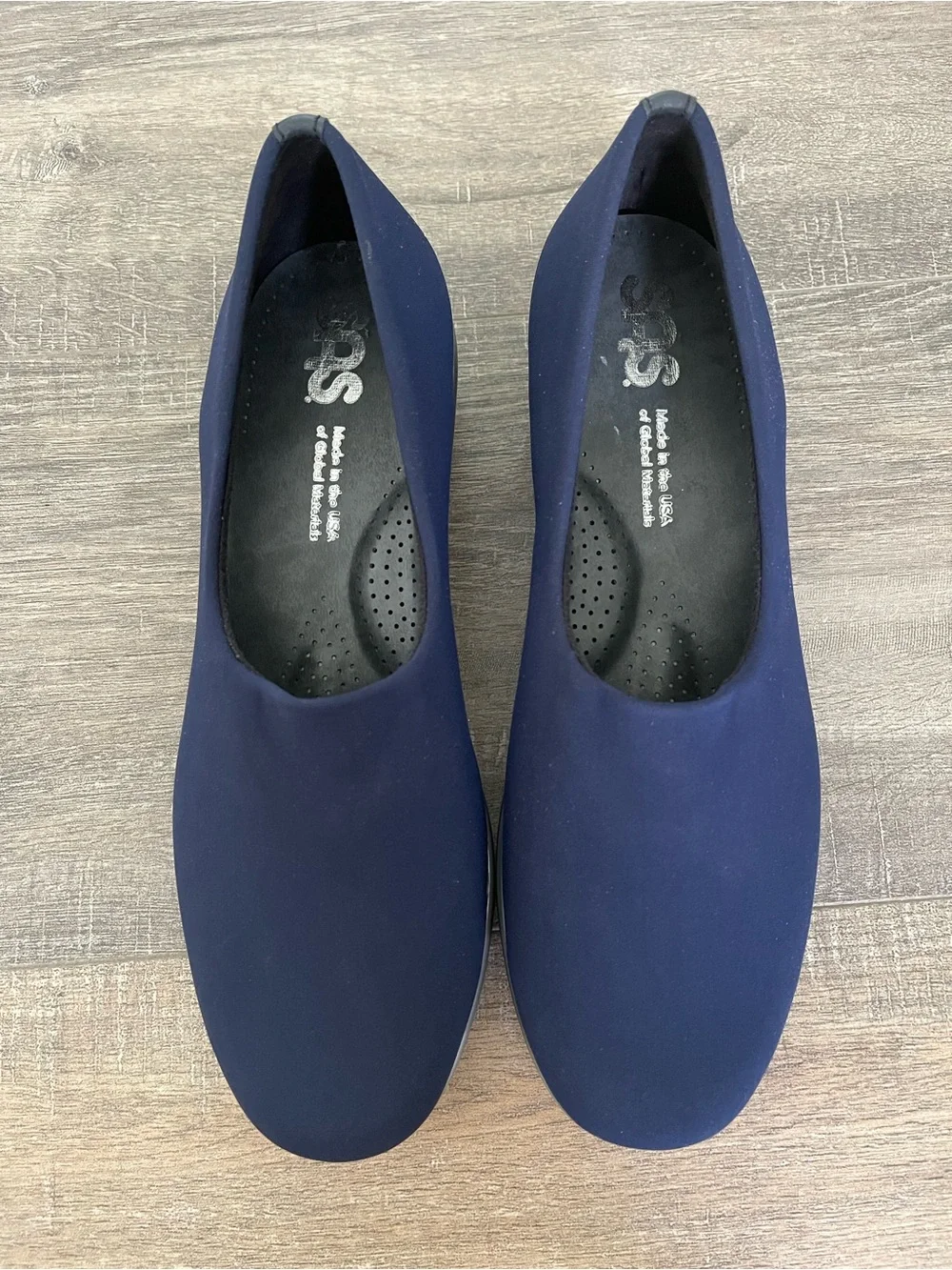 New SAS Bliss - Slip On Wedge size 6.5